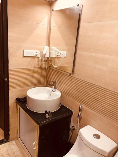 Bathroom 5, Aurum Resorts, North Goa