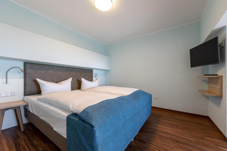 Bedroom 24