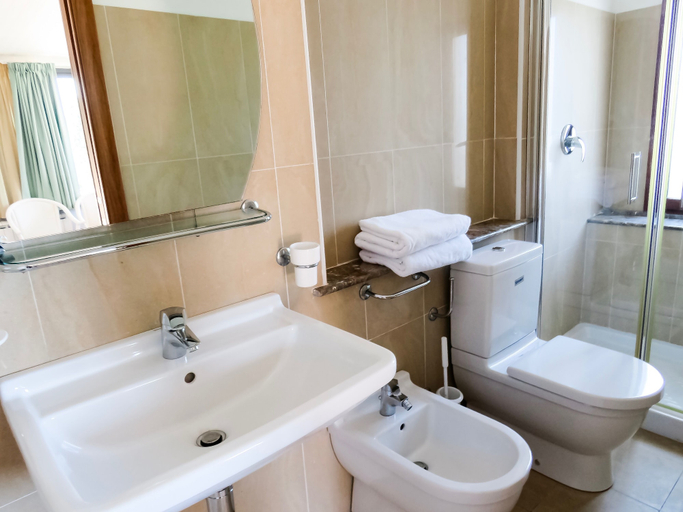Bathroom 5, Villa Athèna, Messina
