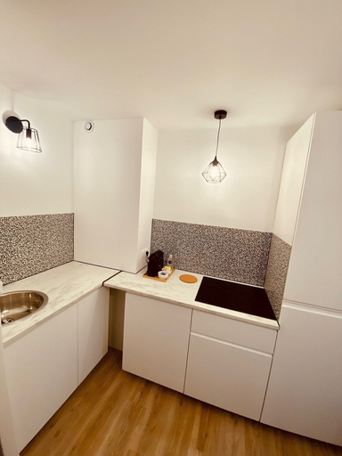 Others 4, Suite 24 L'annexe, Saône-et-Loire