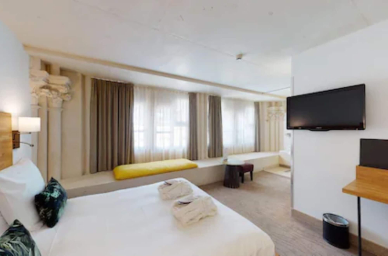 Bedroom 3, Mercure Poitiers Centre Hotel, Vienne