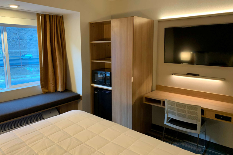 Bedroom 4, Microtel Inn & Suites by Wyndham Georgetown Lake, Clear Creek