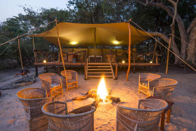 Food & Drinks 5, Mukambi Fig Tree Bush Camp – All Inclusive, Mumbwa