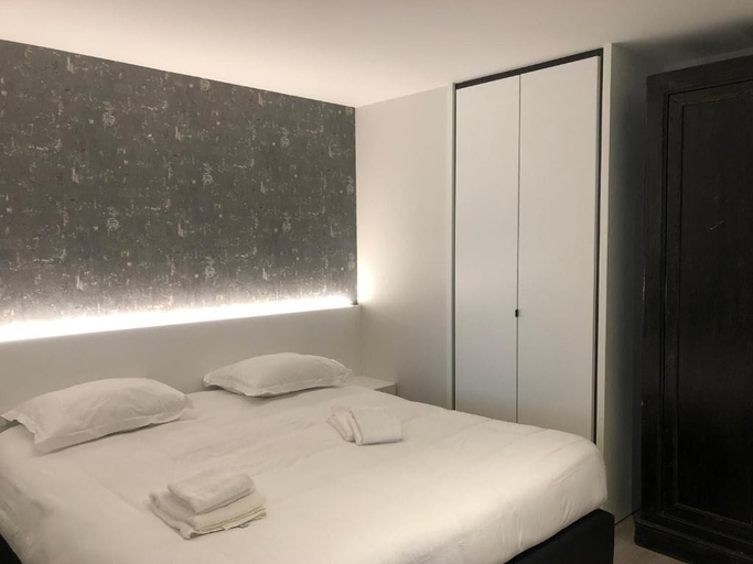 Bedroom 2, Aparthotel Acropolis, West-Vlaanderen