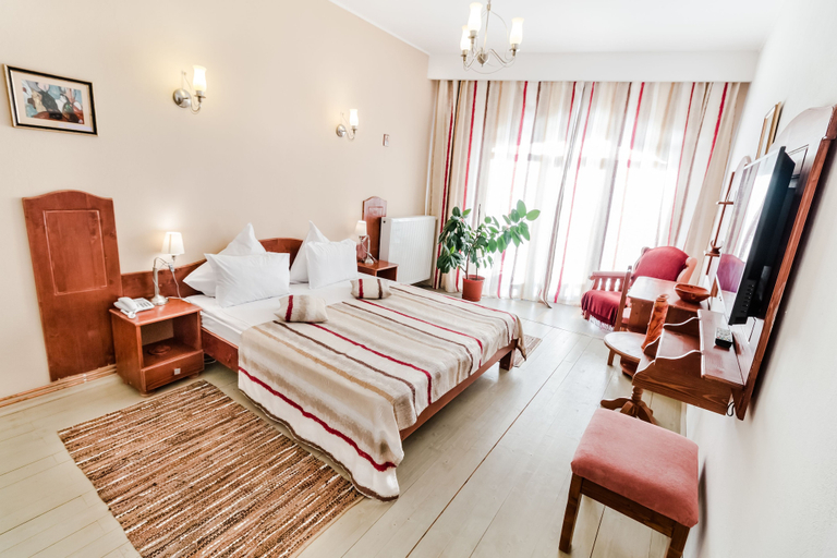 Bedroom 4, Ezio Brasov, Sacele
