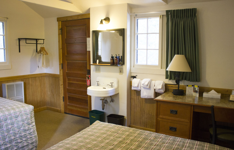 Bathroom 3, Old Faithful Lodge & Cabins - Inside the Park, Teton
