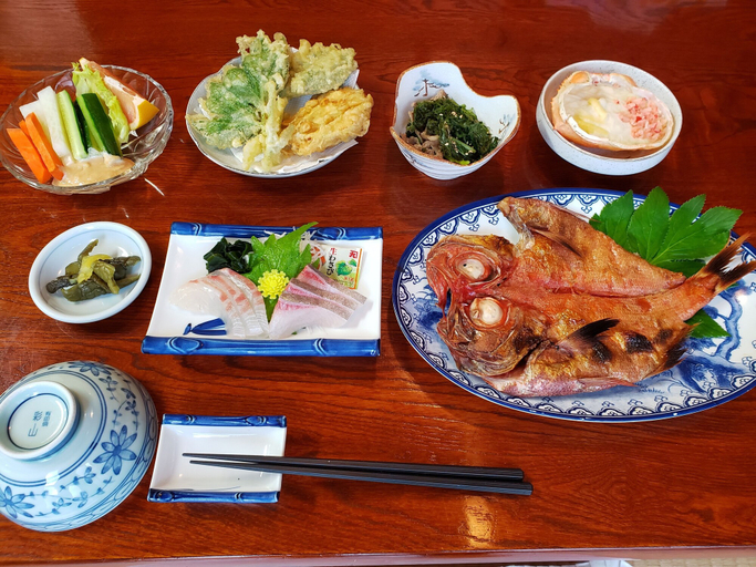 Food & Drinks 5, Minshuku Ipponmatsu, Unknown7