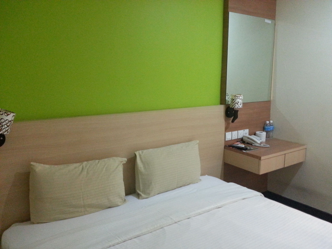 Bedroom 3, Maxim Hotel, Kota Kinabalu