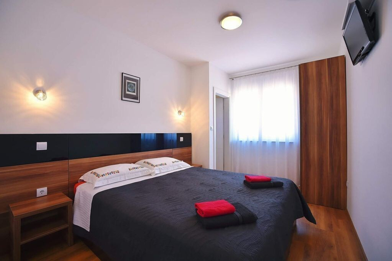 Bedroom 3, Luxury villa Maya, Marčana