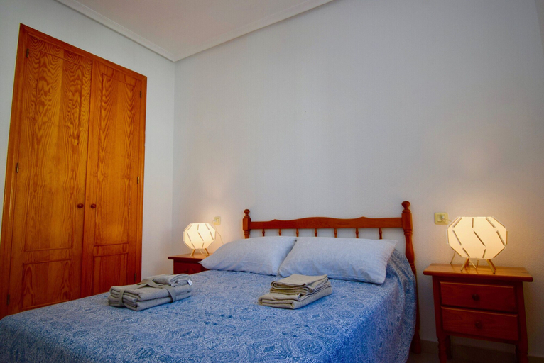 Bedroom 2, 038 Fantastic Holiday // AC - Wifi, Alicante