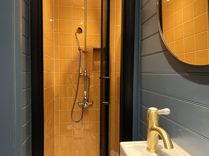Bathroom 2, East Beach Guest House, West Sussex