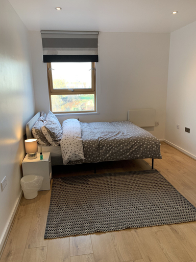 Bedroom, Remarkable 2-bed Apartment, Leeds