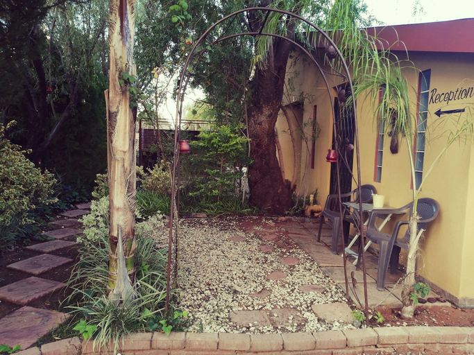 Others 4, At Home Guesthouse, Siyanda