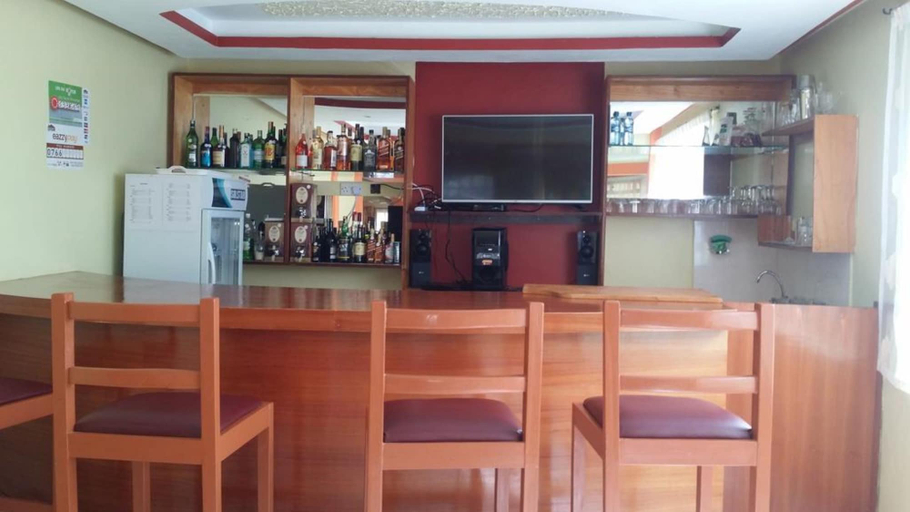 Food & Drinks 4, Yaris Guest House, Kesses