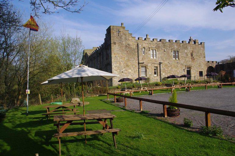 Exterior & Views 2, Blenkinsopp Castle Inn, Northumberland