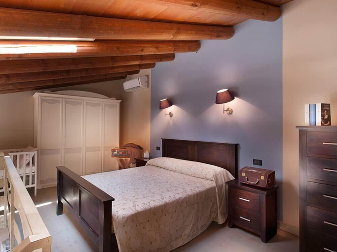 Bedroom 4, Boutique Hotel Villa dei Campi, Brescia