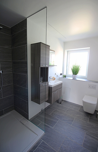 Bathroom 2, Uraha Apartments, Erlangen-Höchstadt