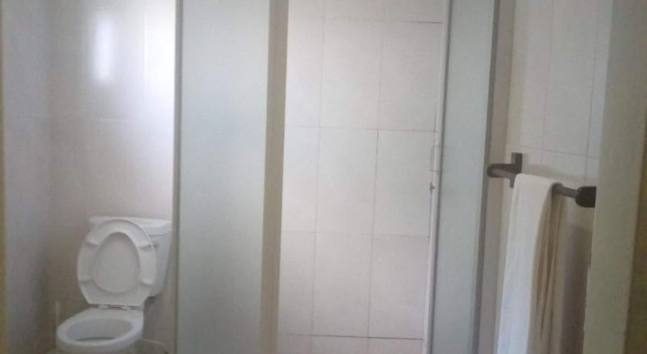 Bathroom 4, Mapalo Lodge, Lusaka