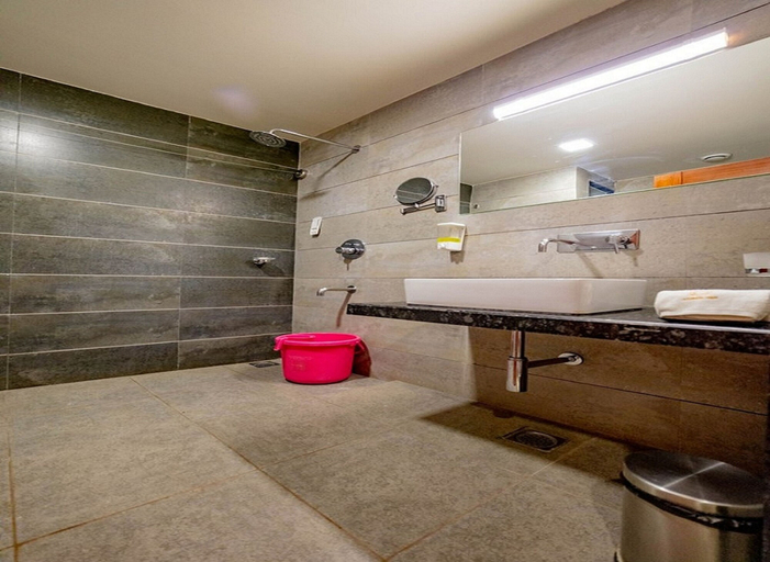 Bathroom 4, Ashok Inn, Davanagere