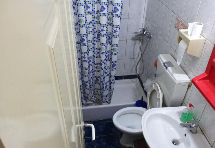 Bathroom, Hotel Efesos - Hostel, Attica
