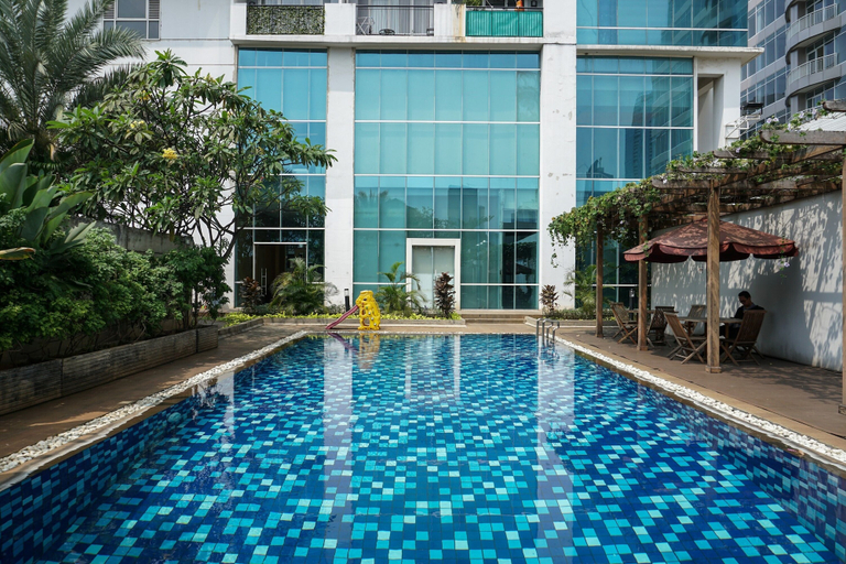 Sport & Beauty, Homey and Warm 3BR Apartment at Ambassade Residences By Travelio, Jakarta Selatan