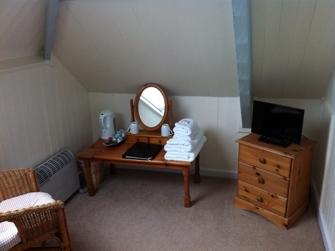 Others 5, The Stanley, Cornwall