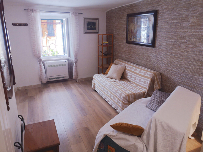 Bedroom 2, Old Town Economy Apartments, Dubrovnik
