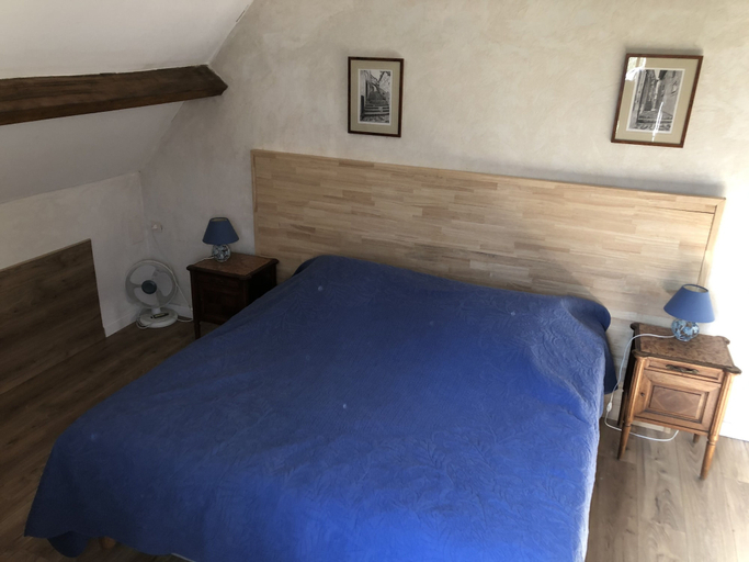 Bedroom 4, La Jonquière, Sarthe