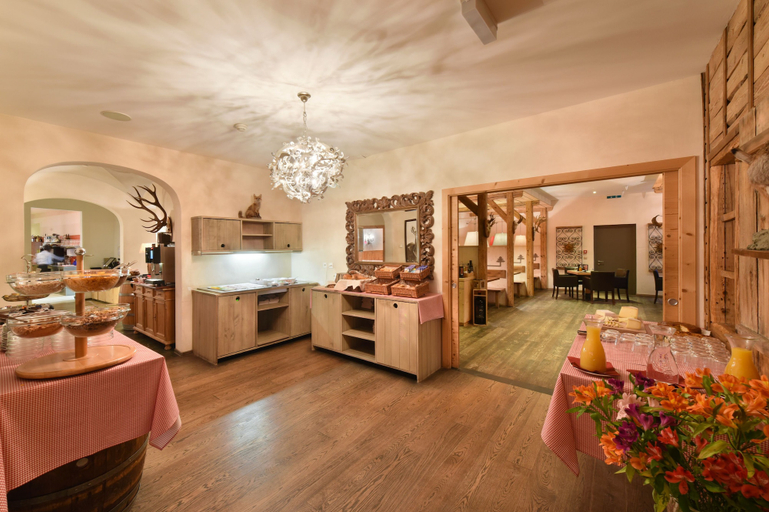 Food & Drinks 5, Hotel Piz, Maloja