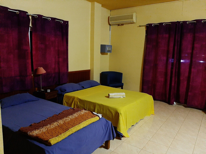 Bedroom 3, Latanier Beach Hotel