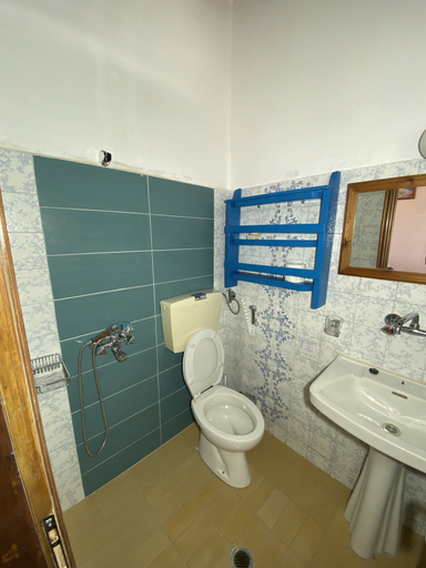 Bathroom 5, Oleander's Garden, Crete