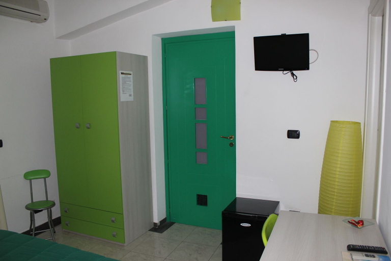 Bedroom 2, B&B Le Terrazze, Crotone