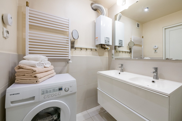 Bathroom 4, Kazimierz Apartment, Kraków City