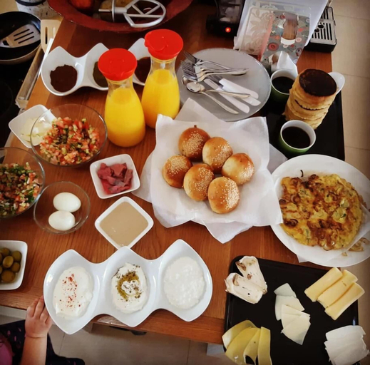 Food & Drinks 5, Shmulik Resort