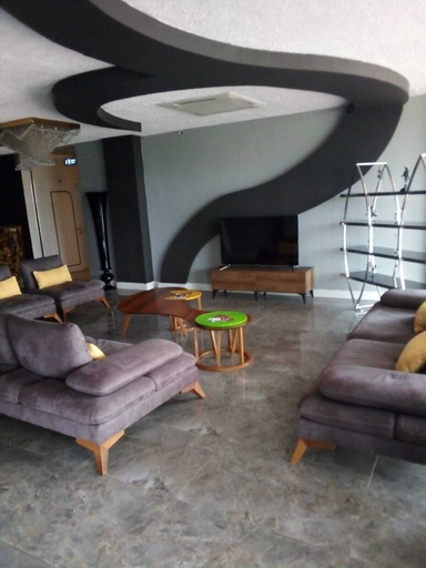 Lobby sitting area, Bogazici Bayan Pansiyonu, Merkez