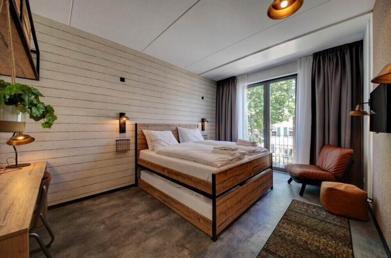 Bedroom 4, GuestHouse Hotel Kaatsheuvel, Loon op Zand