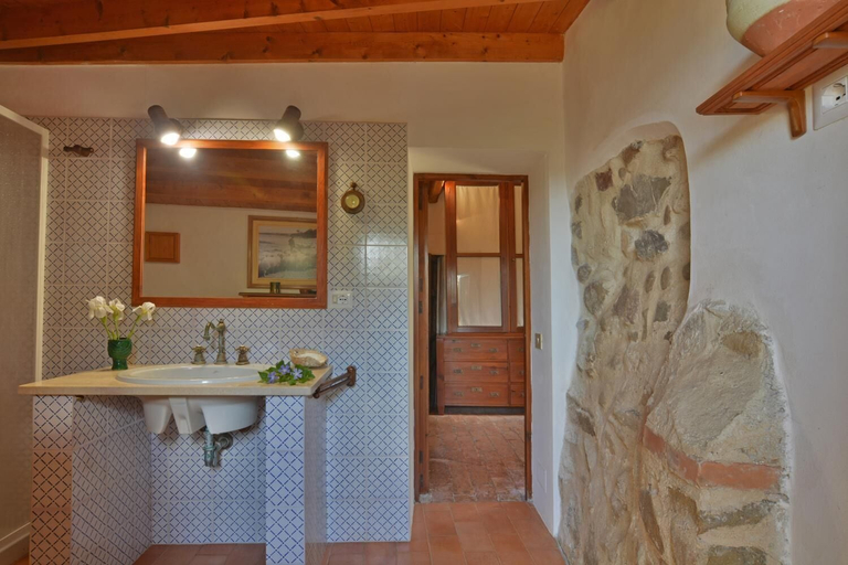 Bathroom 4, Villa La Giara, Palermo