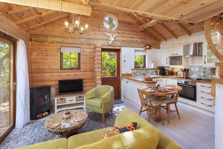 Others 5, Porthole Log Cabin, Somerset