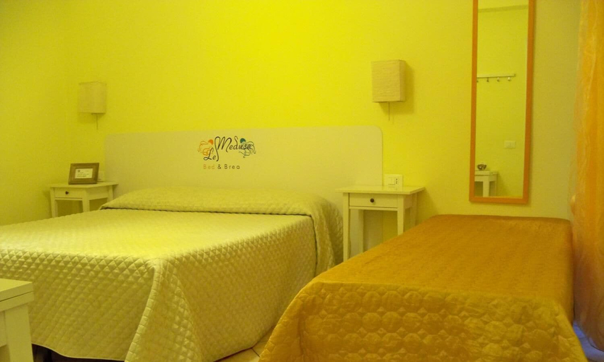 Bedroom 4, B&B Le Meduse, Rome