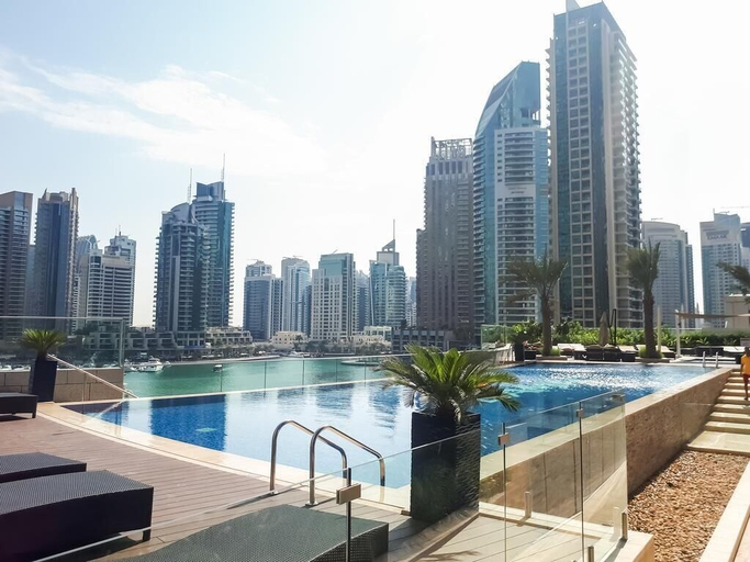 Sport & Beauty 3, Luton Vacation Homes Damac Heights, Dubai
