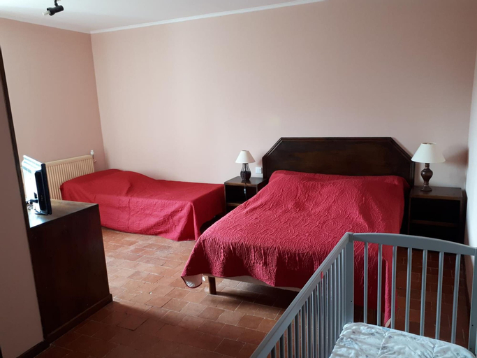 Bedroom 4, Hotel le Verseau, Cher