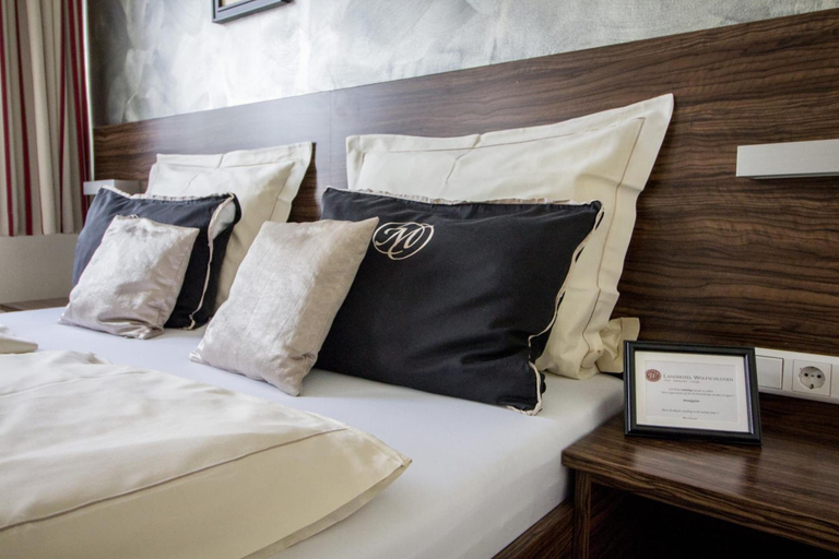 Bedroom 3, Landhotel Wolfschlugen, Esslingen