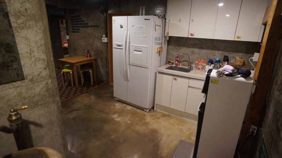 Others 5, Guesthouse H, Jongno