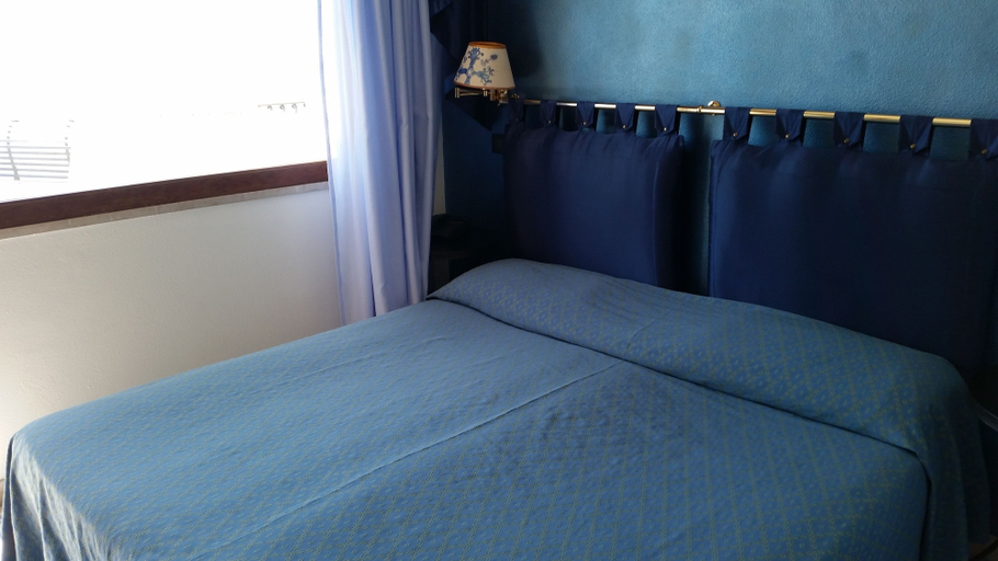 Bedroom 3, Hotel Vello d'Oro, Messina