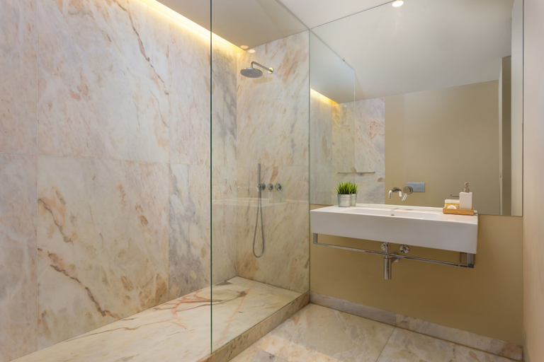 Bathroom 3, Lisbon Finestay 8 Building, Lisbon