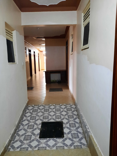 Others 5, Airport Side Hotel Entebbe, Entebbe
