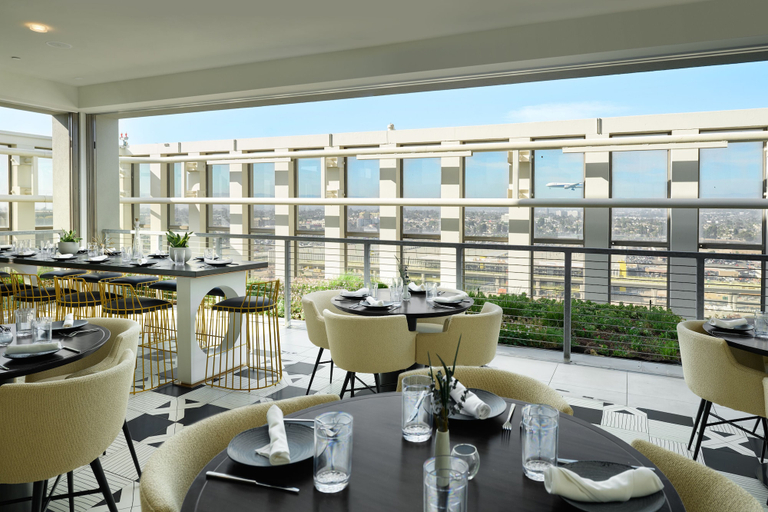 Food & Drinks 5, Hyatt House LAX/Century Blvd, Los Angeles