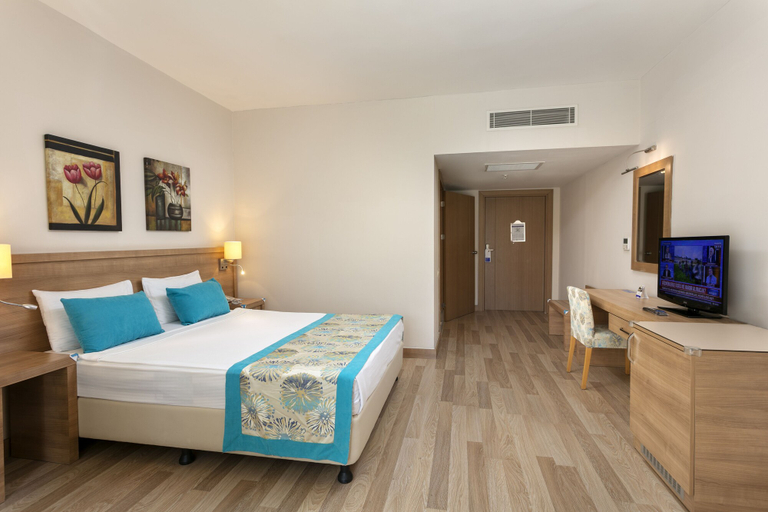 Bedroom 3, Wyndham Garden Lara, Antalya