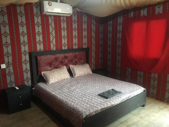 Bedroom 2, Oryx camp, Quaira