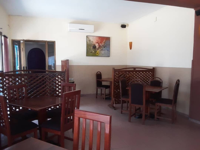 Food & Drinks 5, Hotel Acropole, Cotonou